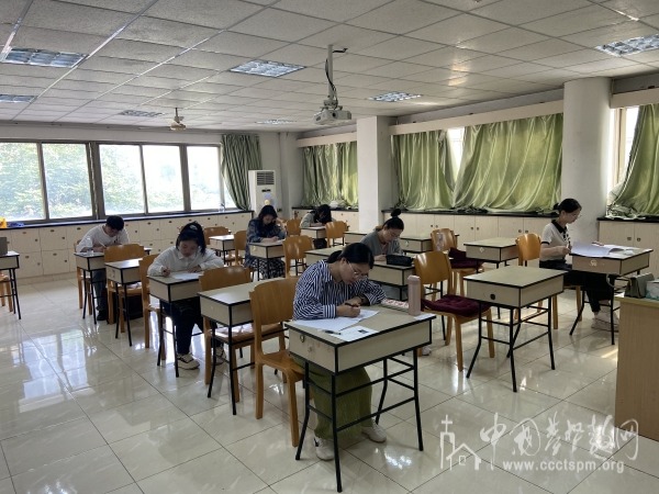 华东神学院举行2024年神学本科招生考试