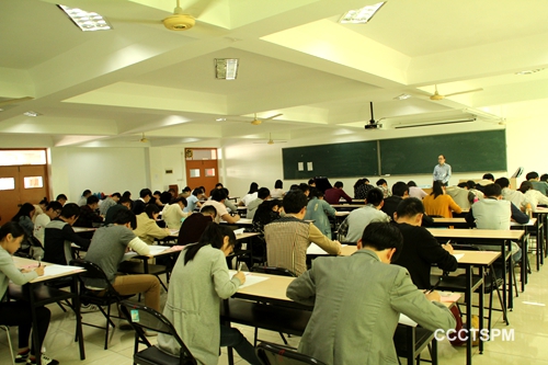 献上为主用——浙江神学院2015年招生考试在杭州举行
